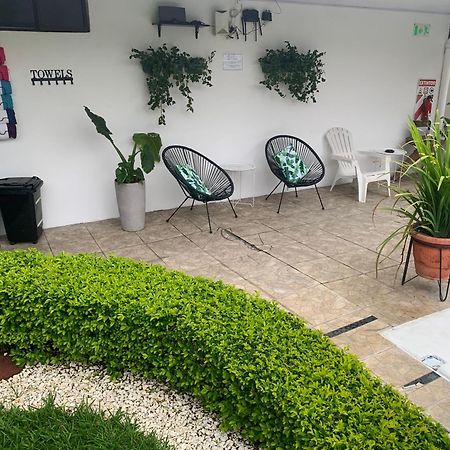 Berlor Airport Inn Río Segundo Kültér fotó