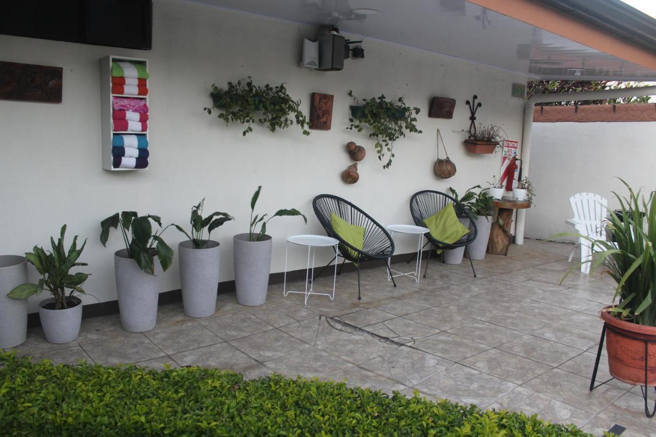 Berlor Airport Inn Río Segundo Kültér fotó