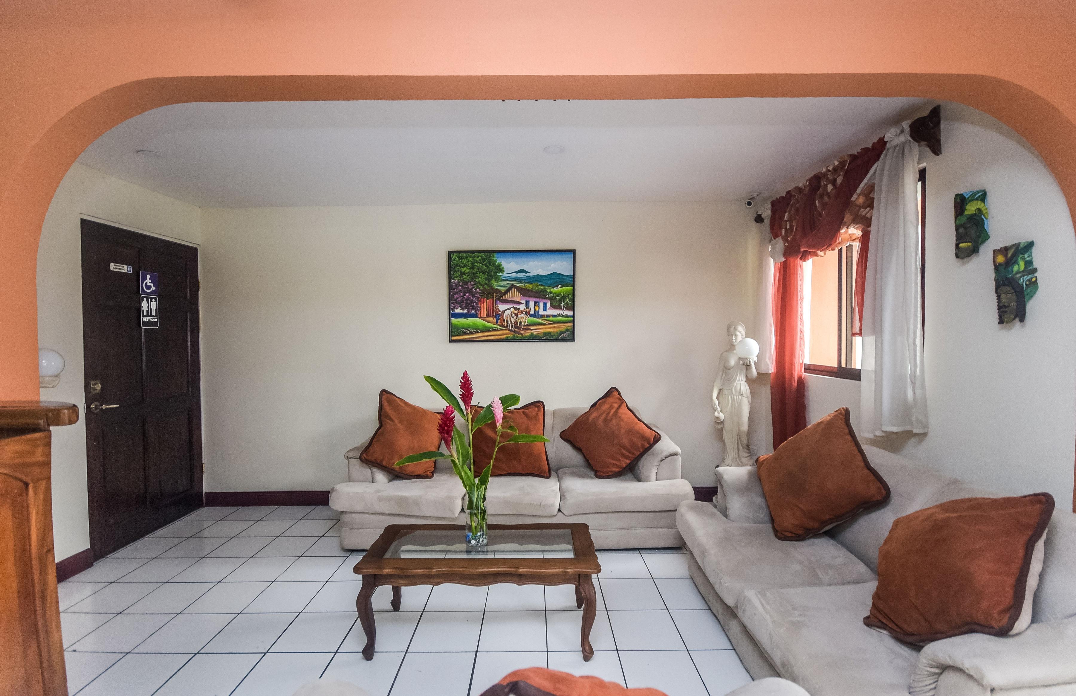 Berlor Airport Inn Río Segundo Kültér fotó