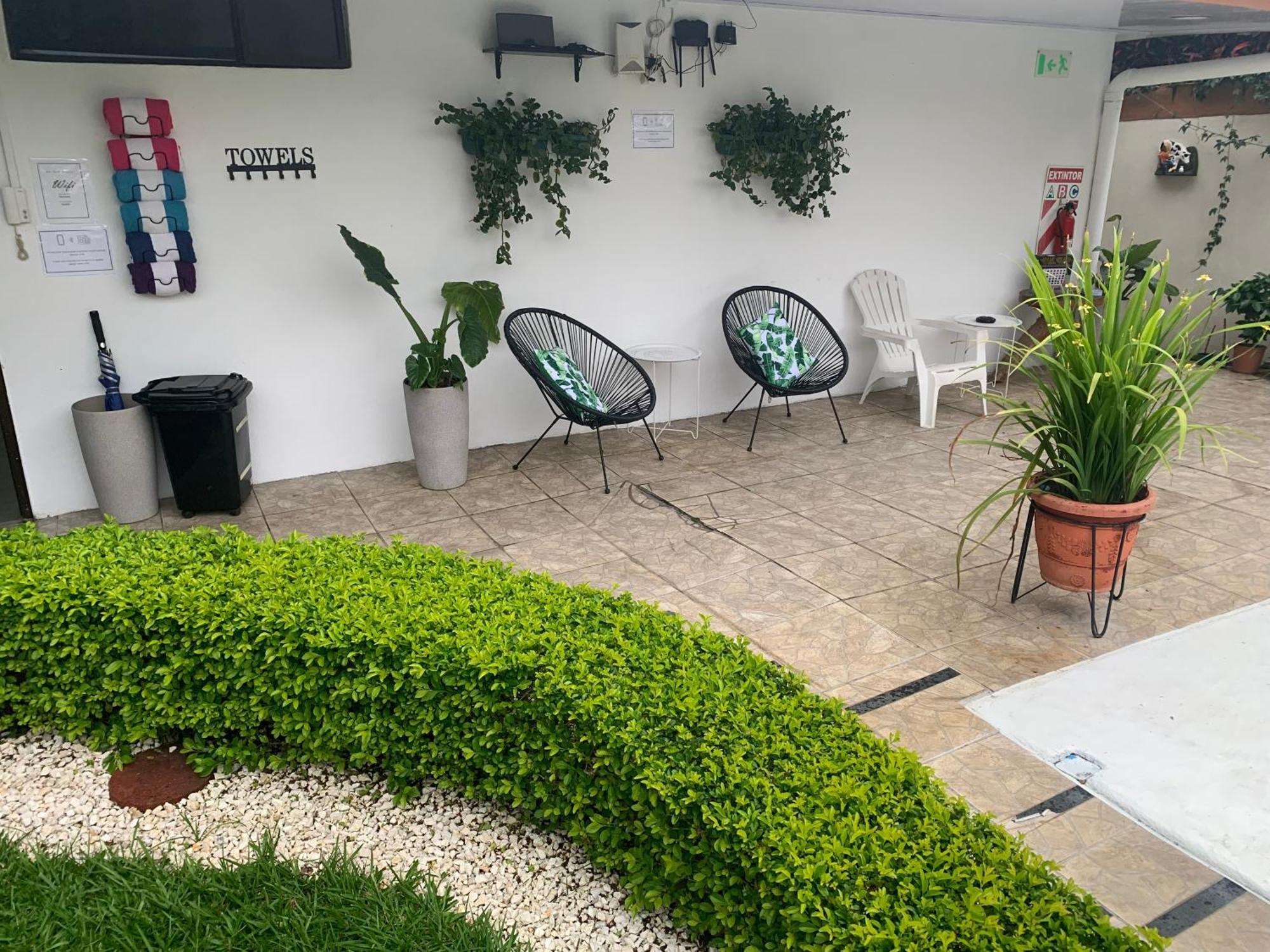Berlor Airport Inn Río Segundo Kültér fotó
