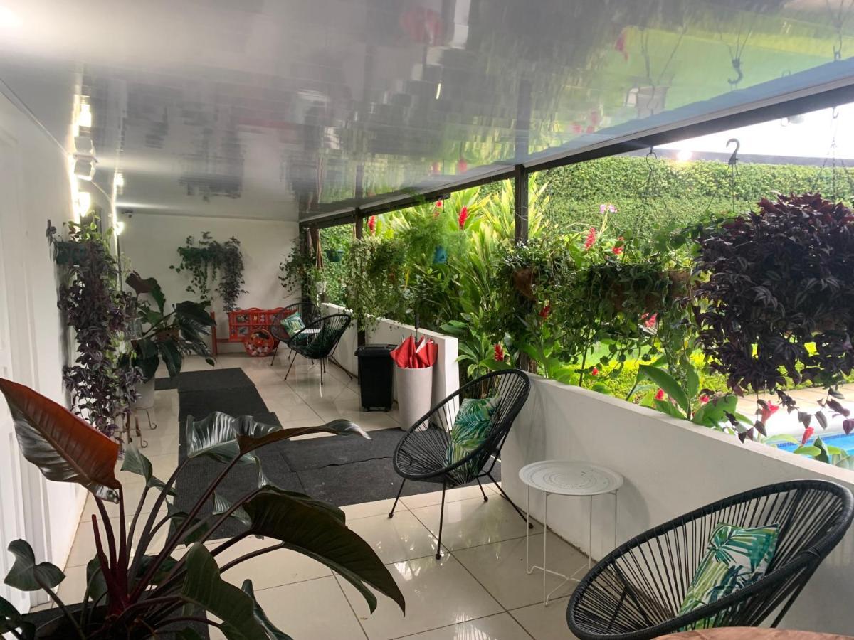 Berlor Airport Inn Río Segundo Kültér fotó